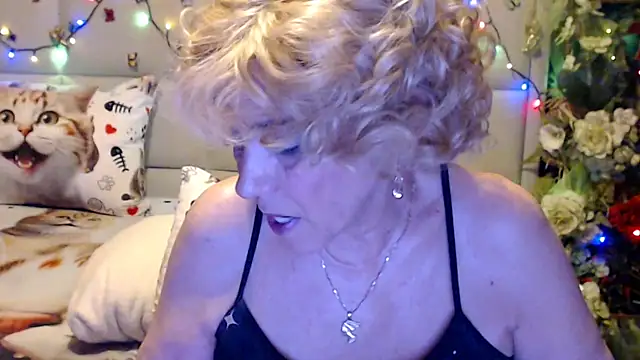 HappyWomanOn online show from 03/17/26, 08:23