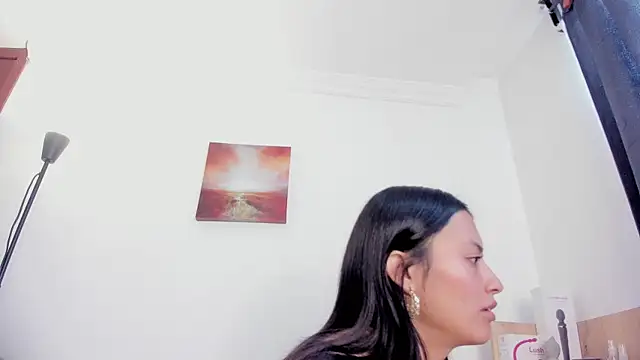 Snapshot of nia__white chatting on 09/10/25, 04:07 nia white online show from 09/10/25, 04:07