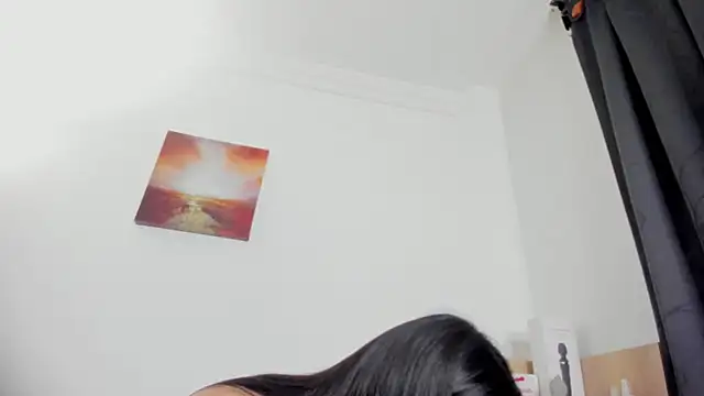nia  white online show from 05/24/26, 02:16