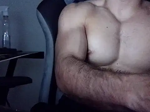 Snapshot of MILCARITAS3 chatting on 02/16/26, 04:03 MILCARITAS3 online show from 02/16/26, 04:03