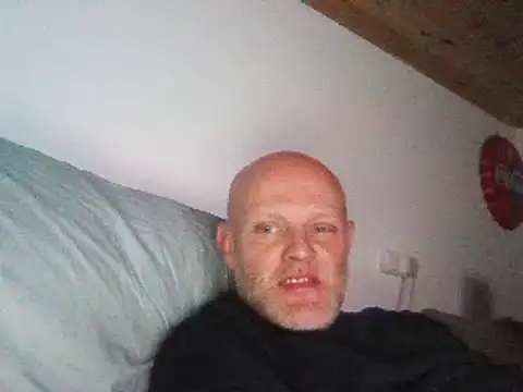 davigochi77bcn online show from 03/02/25, 09:54