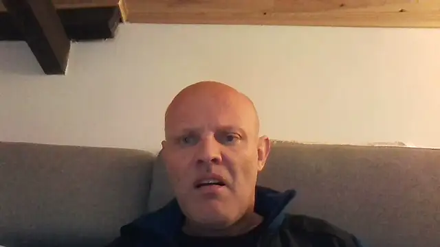 davigochi77bcn online show from 11/07/25, 08:20