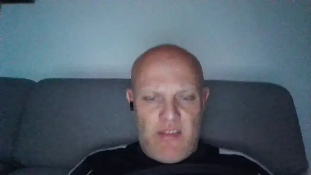 davigochi77bcn online show from 12/21/25, 09:55