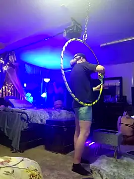 Snapshot of Hotredheadandtoungelasher chatting on 12/07/24, 11:51 Hotredheadandtoungelasher online show from 12/07/24, 11:51