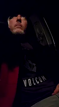 Snapshot of Hotredheadandtoungelasher chatting on 12/13/24, 11:02 Hotredheadandtoungelasher online show from 12/13/24, 11:02