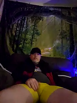 Snapshot of Hotredheadandtoungelasher chatting on 12/24/24, 12:55 Hotredheadandtoungelasher online show from 12/24/24, 12:55