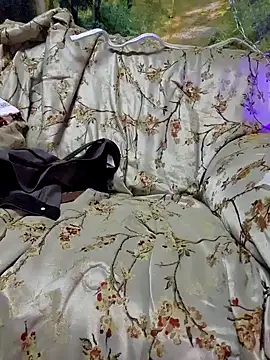 Snapshot of Hotredheadandtoungelasher chatting on 12/25/24, 10:28 Hotredheadandtoungelasher online show from 12/25/24, 10:28