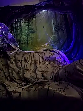 Snapshot of Hotredheadandtoungelasher chatting on 12/26/24, 03:10 Hotredheadandtoungelasher online show from 12/26/24, 03:10