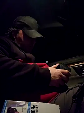 Snapshot of Hotredheadandtoungelasher chatting on 01/09/25, 03:26 Hotredheadandtoungelasher online show from 01/09/25, 03:26