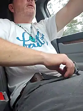 Snapshot of Hotredheadandtoungelasher chatting on 02/07/25, 02:37 Hotredheadandtoungelasher online show from 02/07/25, 02:37