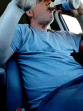 Snapshot of Hotredheadandtoungelasher chatting on 02/18/25, 02:49 Hotredheadandtoungelasher online show from 02/18/25, 02:49