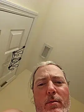 Snapshot of Hotredheadandtoungelasher chatting on 02/20/25, 03:12 Hotredheadandtoungelasher online show from 02/20/25, 03:12