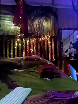 Snapshot of Hotredheadandtoungelasher chatting on 02/26/25, 08:33 Hotredheadandtoungelasher online show from 02/26/25, 08:33