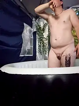 Snapshot of Hotredheadandtoungelasher chatting on 03/04/25, 03:15 Hotredheadandtoungelasher online show from 03/04/25, 03:15