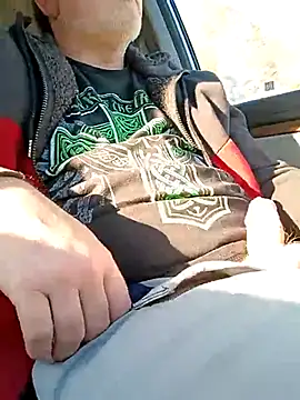 Snapshot of Hotredheadandtoungelasher chatting on 03/18/25, 12:58 Hotredheadandtoungelasher online show from 03/18/25, 12:58