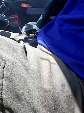 Snapshot of Hotredheadandtoungelasher chatting on 09/15/25, 06:30 Hotredheadandtoungelasher online show from 09/15/25, 06:30