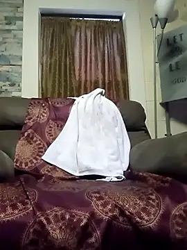 Snapshot of Hotredheadandtoungelasher chatting on 09/20/25, 12:17 Hotredheadandtoungelasher online show from 09/20/25, 12:17