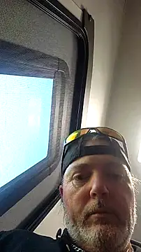 Snapshot of Hotredheadandtoungelasher chatting on 09/24/25, 10:46 Hotredheadandtoungelasher online show from 09/24/25, 10:46