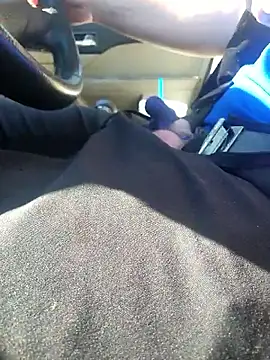 Hotredheadandtoungelasher online show from 01/09/26, 04:10