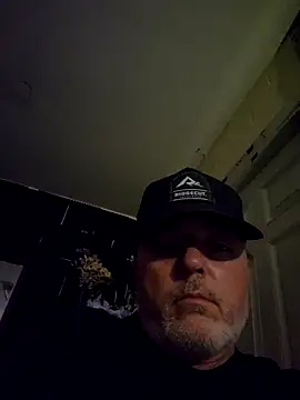 Snapshot of Hotredheadandtoungelasher chatting on 04/27/26, 07:12 Hotredheadandtoungelasher online show from 04/27/26, 07:12