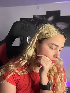 Irisweet  online show from 09/17/25, 10:22