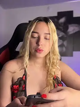 Irisweet  online show from 09/18/25, 02:41