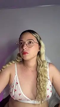 Irisweet  online show from 03/15/26, 09:10