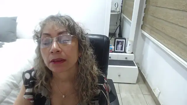 jesy hot online show from 02/08/26, 02:26