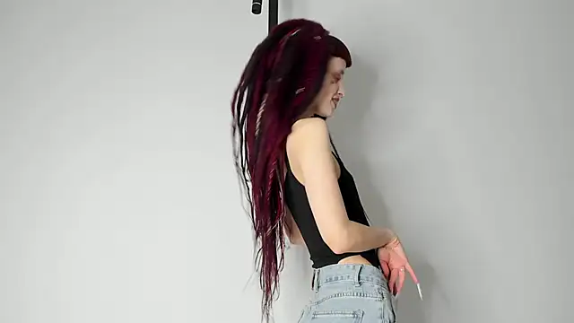 Snapshot of FlowerOfSin2001 chatting on 02/24/25, 07:09 FlowerOfSin2001 online show from 02/24/25, 07:09