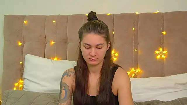 RachelSimpson online show from 12/22/24, 06:26