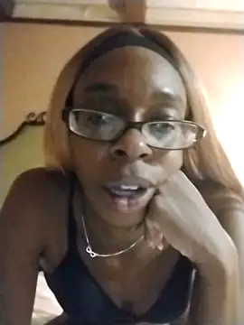 Snapshot of Jasmine_FullsShine chatting on 02/15/26, 01:57 Jasmine FullsShine online show from 02/15/26, 01:57