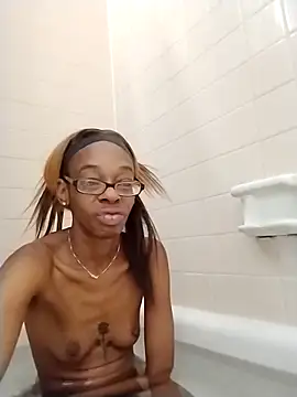 Snapshot of Jasmine_FullsShine chatting on 02/25/26, 04:05 Jasmine FullsShine online show from 02/25/26, 04:05