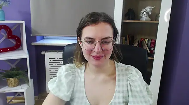 Zoey Erotic online show from 02/10/25, 09:14