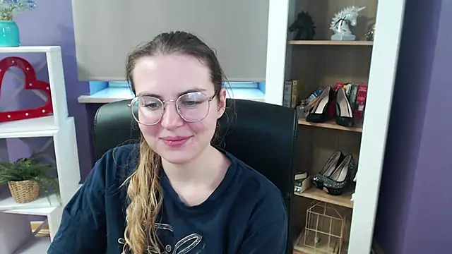 Zoey Erotic online show from 02/26/25, 11:41