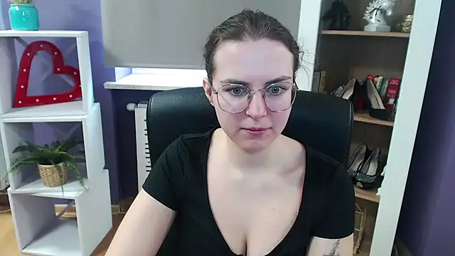 Zoey Erotic online show from 03/06/25, 08:41