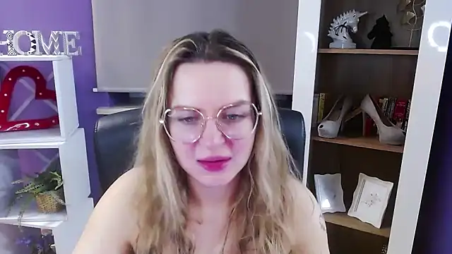 Zoey Erotic online show from 01/14/26, 05:35