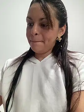 Snapshot of Kataliina chatting on 03/01/25, 12:28 Kataliina online show from 03/01/25, 12:28