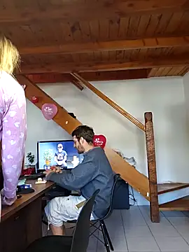 Elnonoykeila77 online show from 02/15/25, 12:54