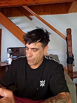 Elnonoykeila77 online show from 03/22/25, 06:14