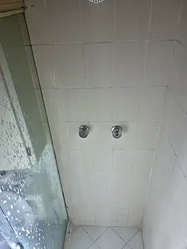 Snapshot of anthonylatynxd chatting on 12/15/24, 10:37 anthonylatynxd online show from 12/15/24, 10:37