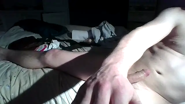 Snapshot of MmaxX004 chatting on 03/09/25, 12:53 MmaxX004 online show from 03/09/25, 12:53