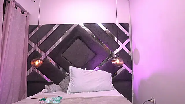 violeta aroca online show from 10/29/25, 03:42