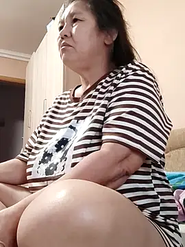 Zulfiya Bruce online show from 10/21/25, 04:46