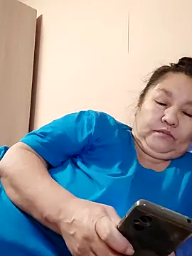 Zulfiya Bruce online show from 11/26/25, 03:24