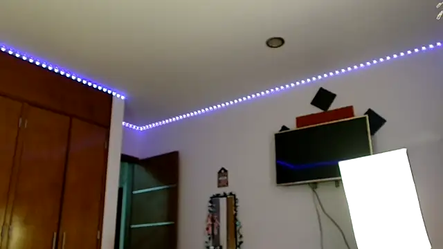 3littleschoolteens online show from 10/30/25, 07:58