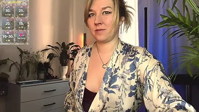 5 in one online show from 04/19/26, 04:23