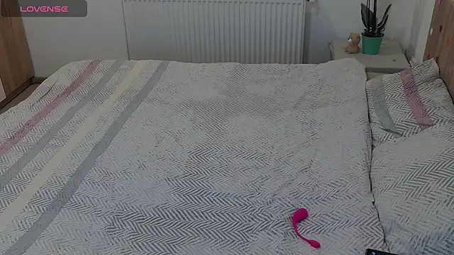 Snapshot of fayette_ chatting on 10/08/25, 04:37 fayette online show from 10/08/25, 04:37