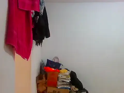 Snapshot of Aishamara chatting on 03/22/25, 04:15 Aishamara online show from 03/22/25, 04:15