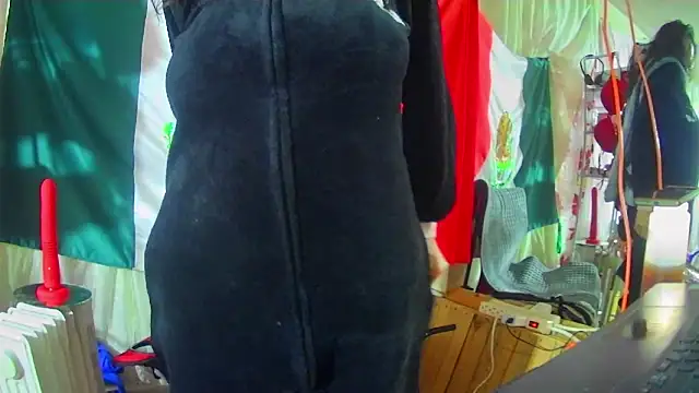 LaInsaciableIntensa online show from 02/11/25, 01:30