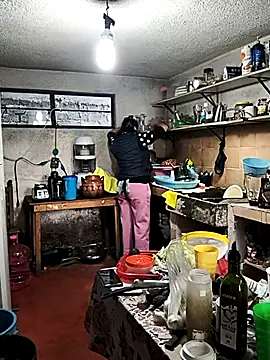 LaInsaciableIntensa online show from 12/20/25, 10:06